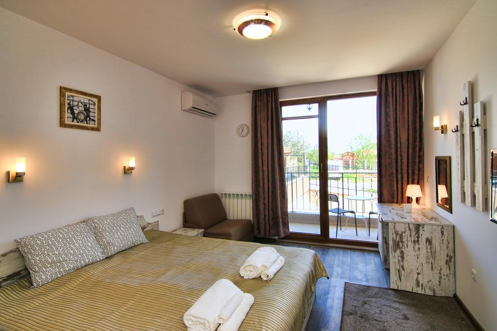 Eco House Kitana Ξενοδοχείο Asparukhovo  Εξωτερικό φωτογραφία